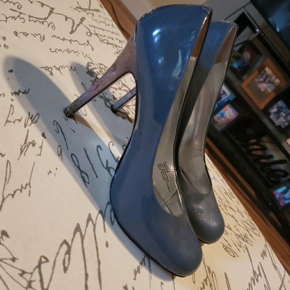 Heals - Picture 2 of 7